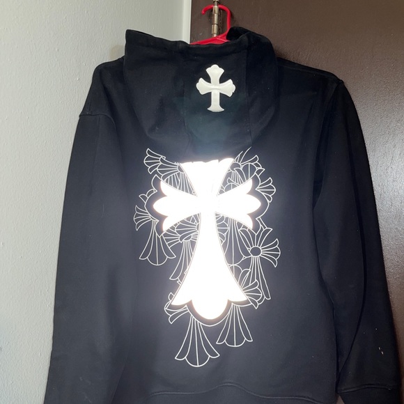 Chrome Hearts Black sweater with reflective logo. in PERFECT condition. - Picture 6 of 13